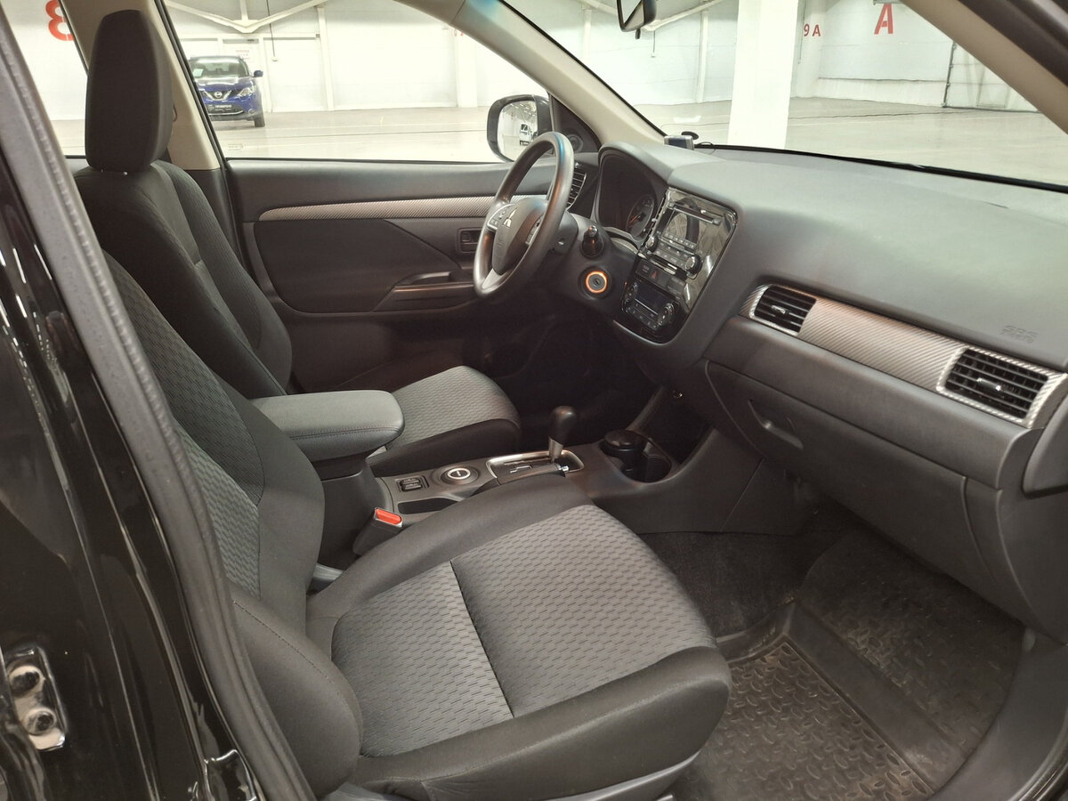 Купить Mitsubishi Outlander III Рестайлинг, 2014, 195 501 км, фото №10