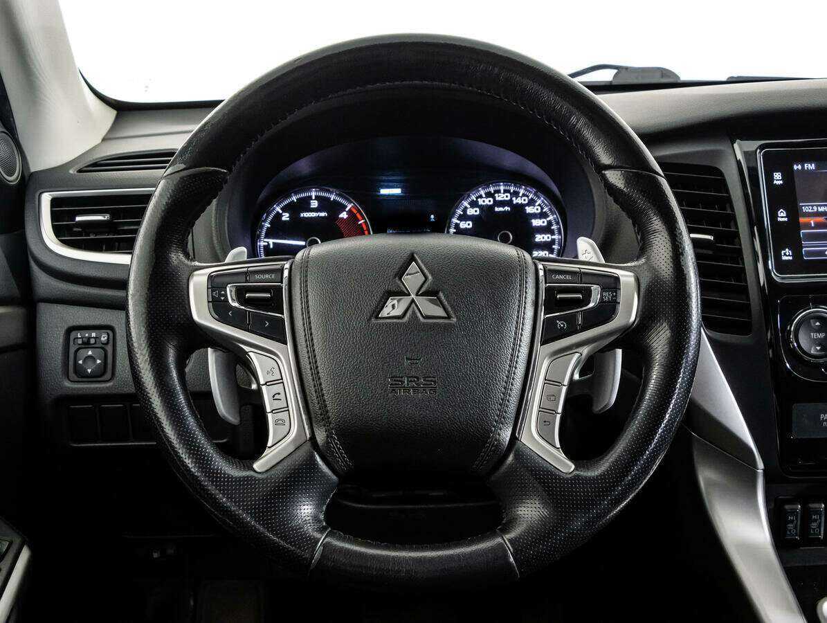Купить Mitsubishi Pajero Sport, 2017, 100 868 км, фото №8