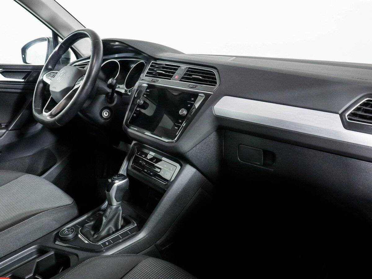 Купить Volkswagen Tiguan, 2021, 29 904 км, фото №5