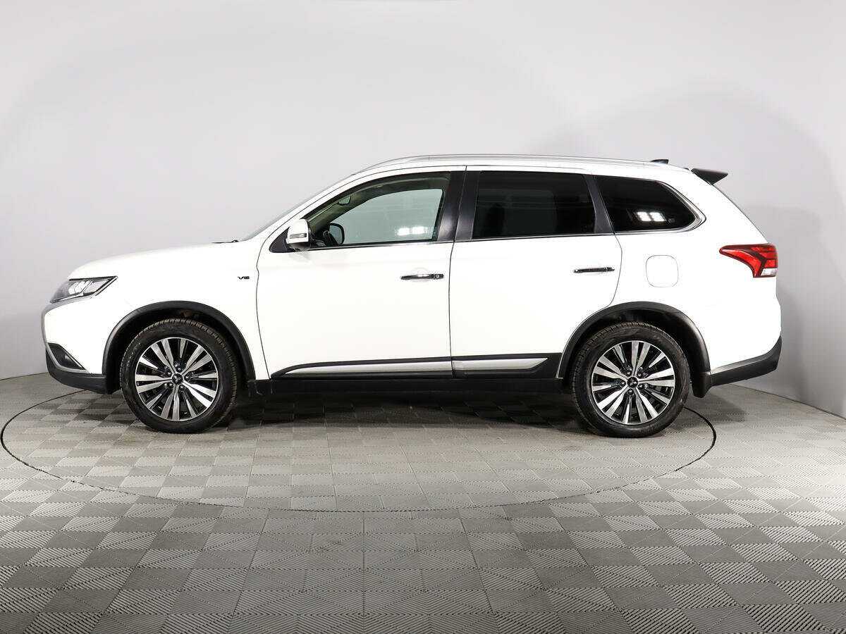 Купить Mitsubishi Outlander, 2019, 228 149 км, фото №4