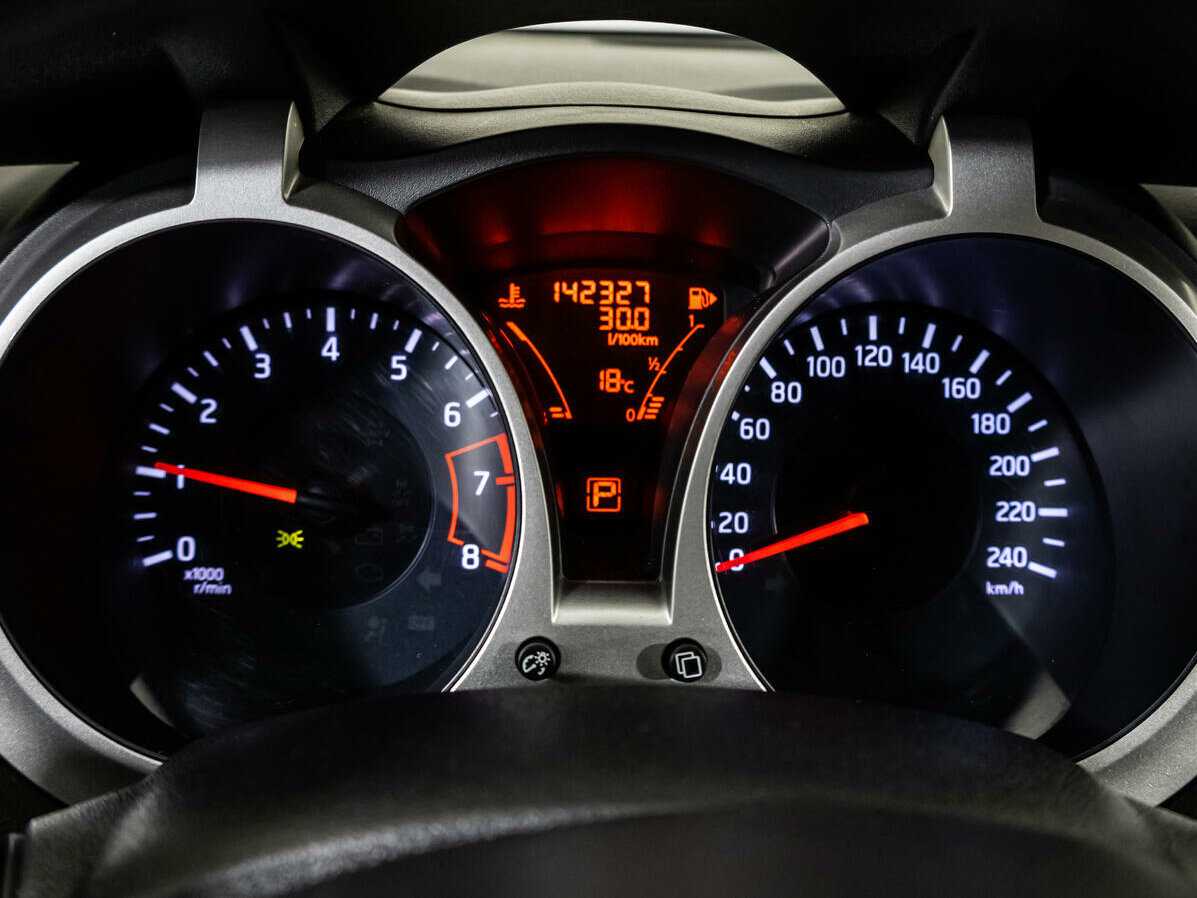 Купить Nissan Juke, 2012, 142 326 км, фото №11