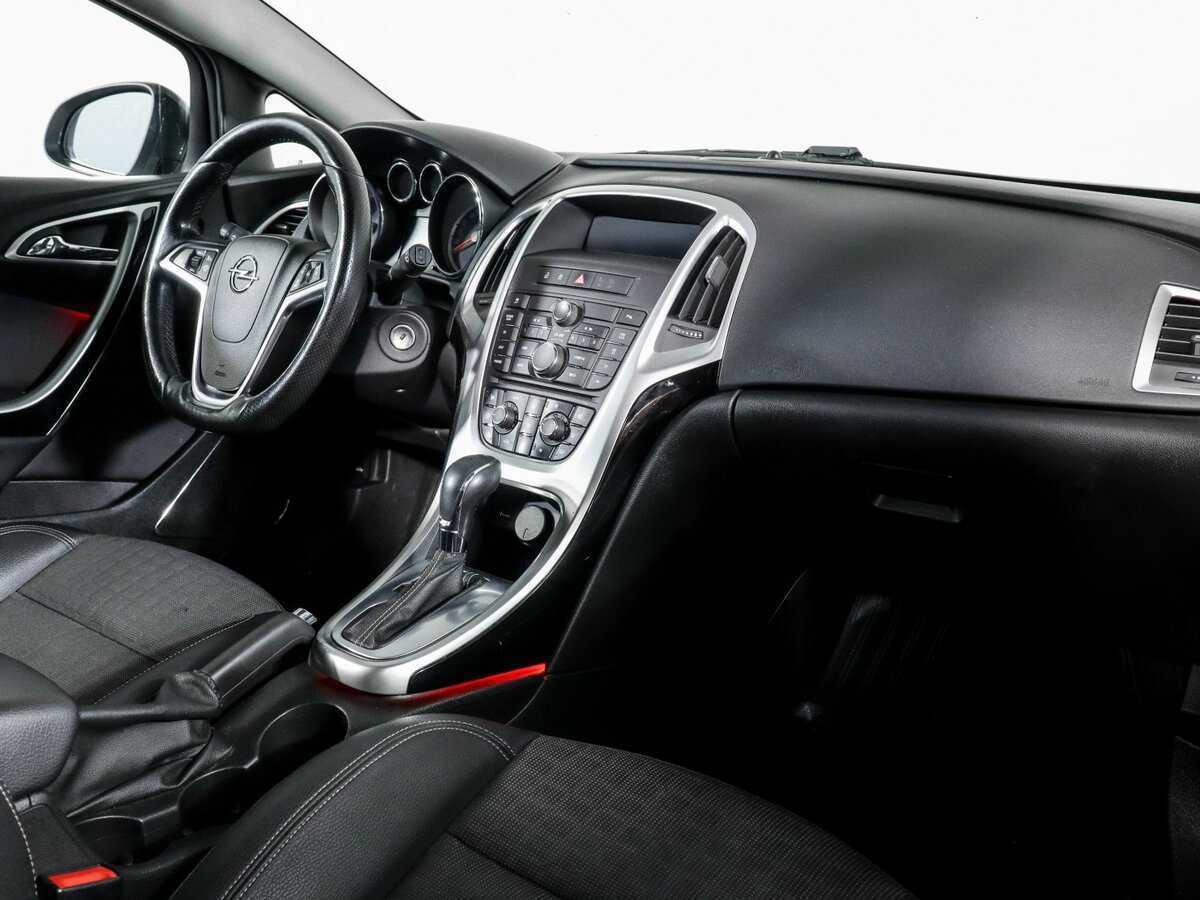 Купить Opel Astra GTC, 2013, 181 413 км, фото №6