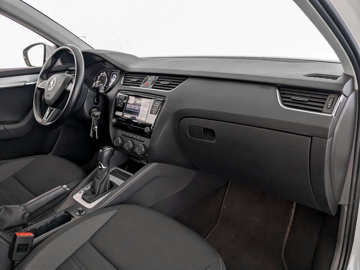 Купить Skoda Octavia, 2020, 70 102 км, фото №9