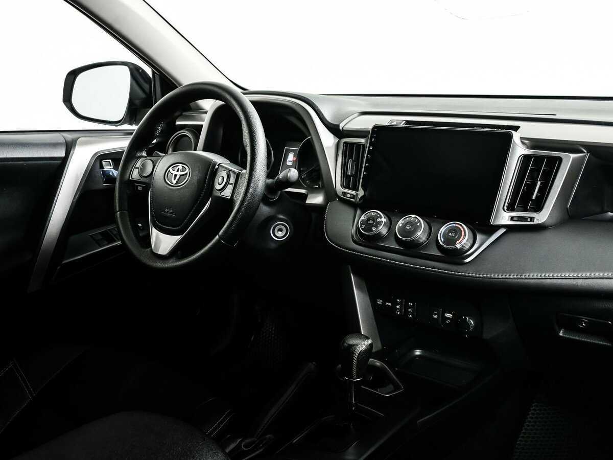 Купить Toyota RAV4, 2017, 168 947 км, фото №8