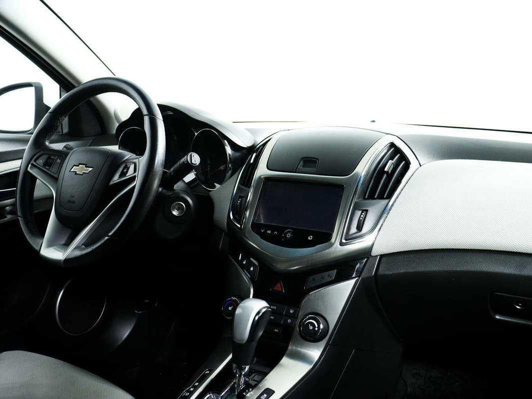 Купить Chevrolet Cruze, 2014, 117 616 км, фото №9