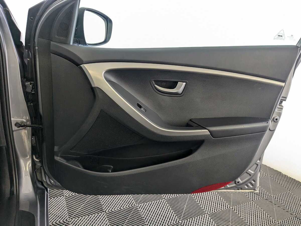 Купить Hyundai i30, 2014, 83 627 км, фото №18
