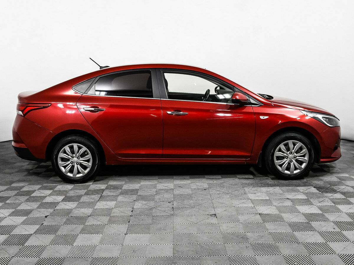Купить Hyundai Solaris, 2021, 40 237 км, фото №4