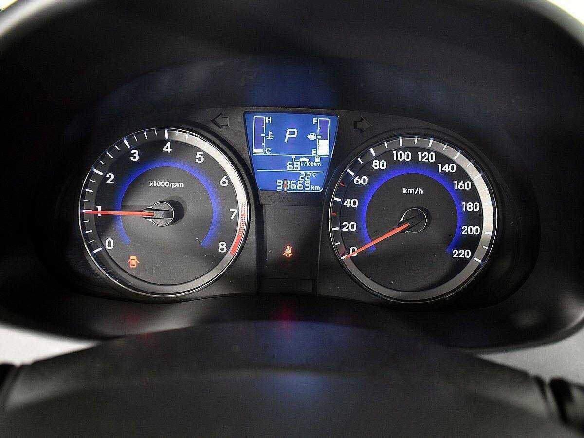 Купить Hyundai Solaris, 2014, 98 668 км, фото №12