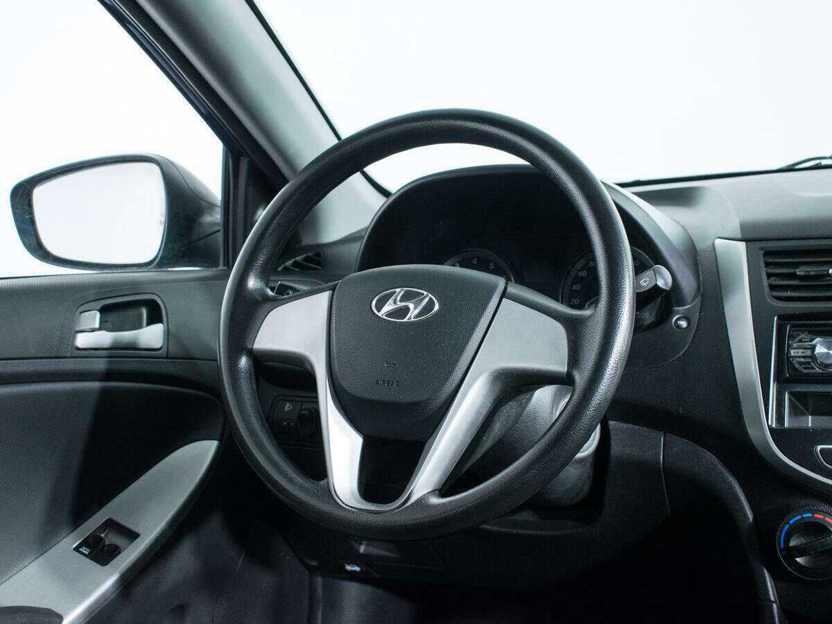 Купить Hyundai Solaris, 2012, 81 900 км, фото №14
