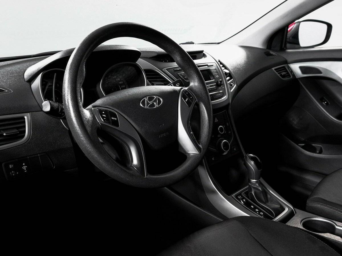 Купить Hyundai Elantra, 2015, 97 906 км, фото №13