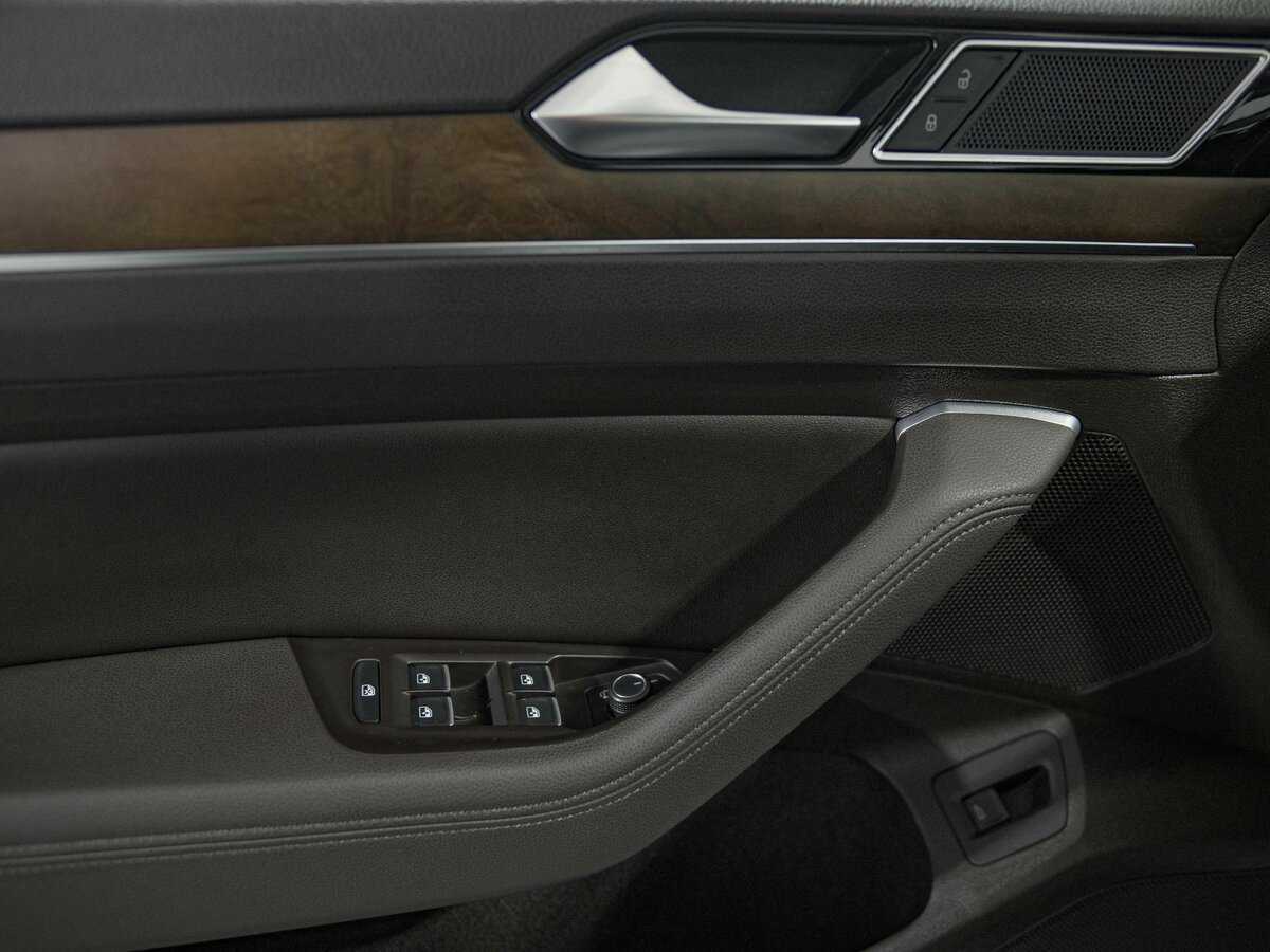 Купить Volkswagen Passat, 2016, 153 225 км, фото №12
