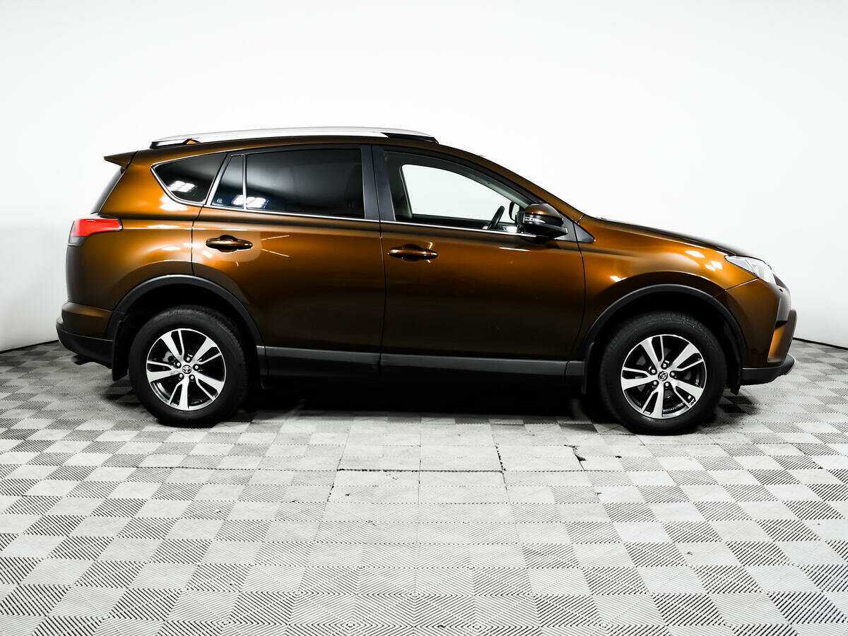 Купить Toyota RAV4, 2017, 78 668 км, фото №4