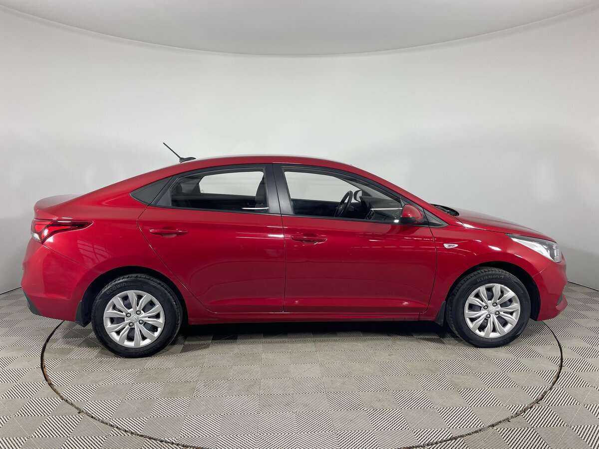 Купить Hyundai Solaris, 2017, 65 000 км, фото №4