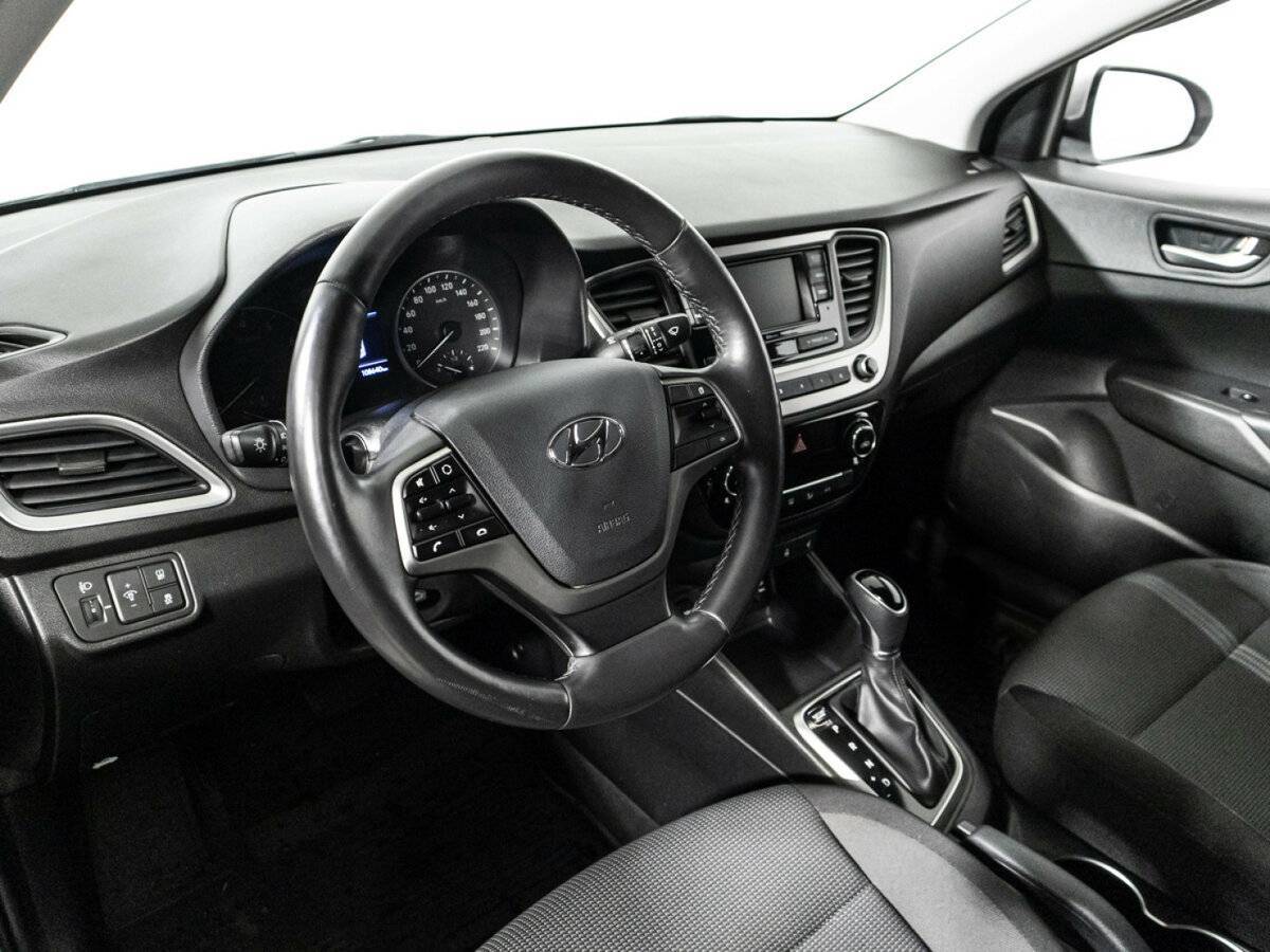 Купить Hyundai Solaris, 2017, 108 500 км, фото №11