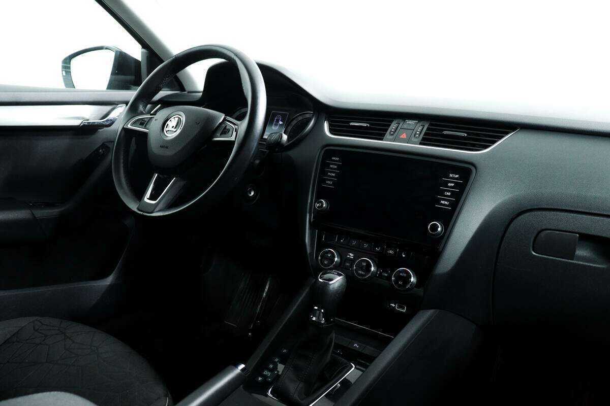 Купить Skoda Octavia, 2020, 115 605 км, фото №9