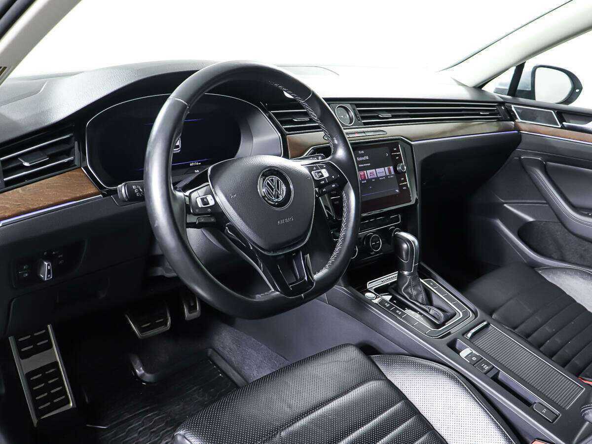 Купить Volkswagen Passat Alltrack, 2018, 60 115 км, фото №13