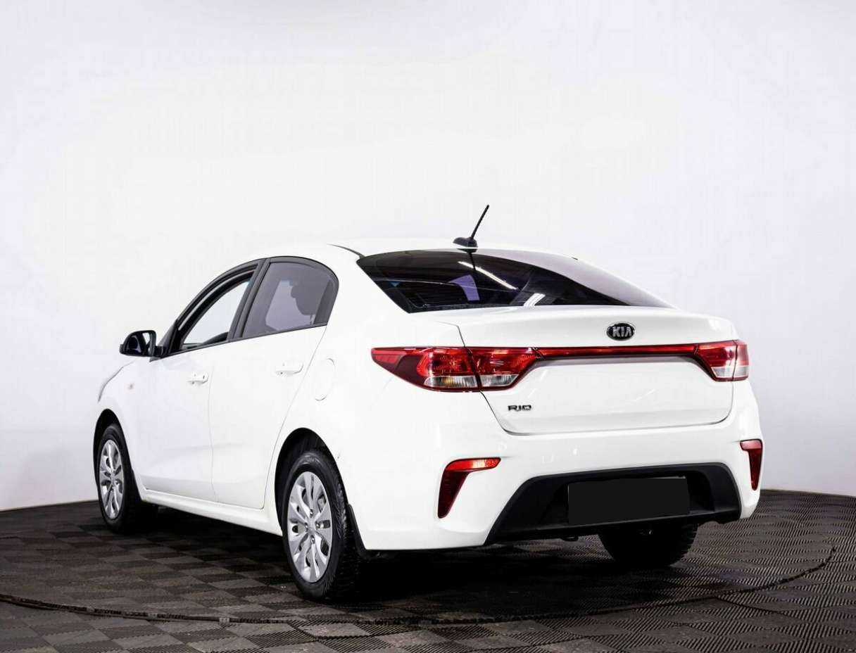 Купить Kia Rio, 2018, 139 000 км, фото №4