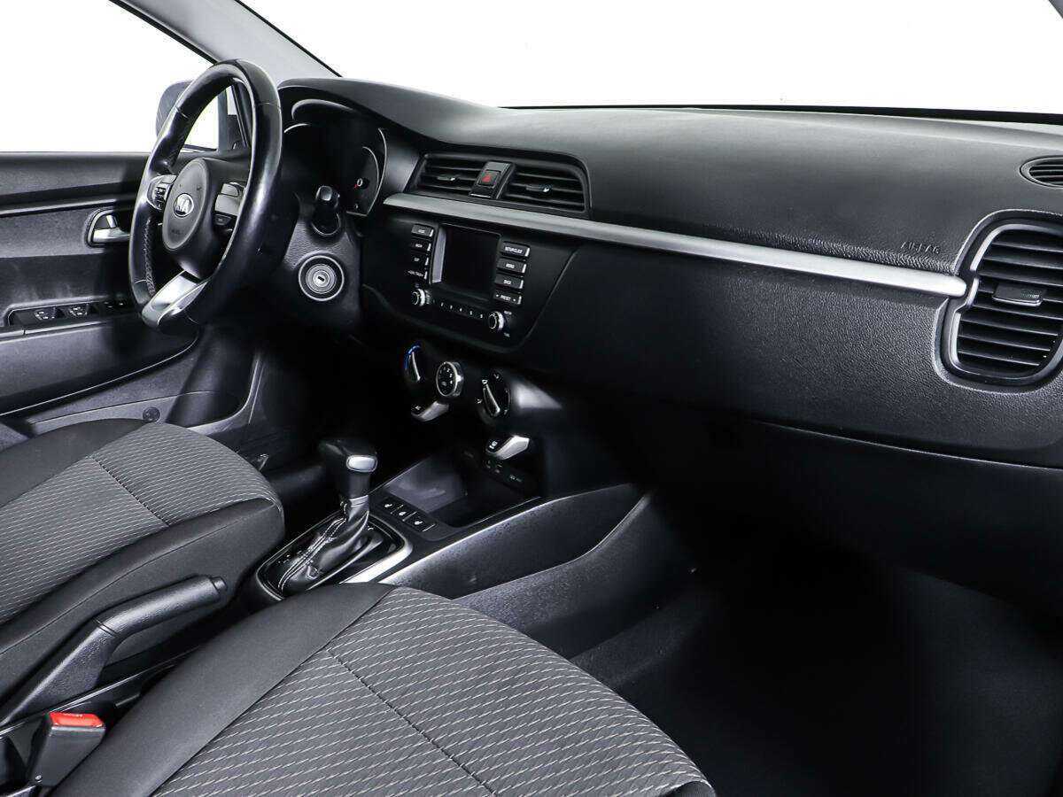 Купить Kia Rio X-Line, 2018, 133 971 км, фото №9