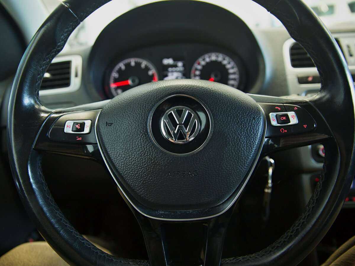 Купить Volkswagen Polo, 2016, 121 364 км, фото №4