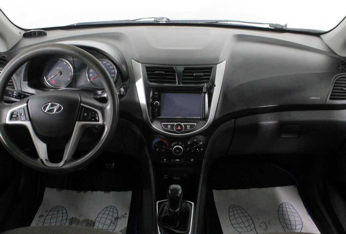 Купить Hyundai Solaris, 2013, 223 000 км, фото №11