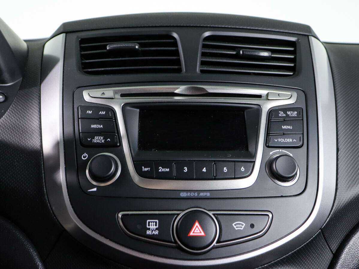 Купить Hyundai Solaris, 2016, 35 950 км, фото №16