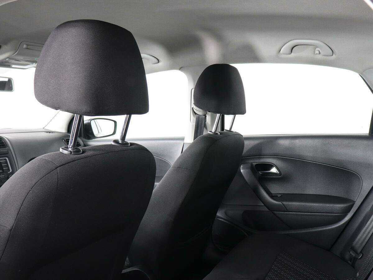 Купить Volkswagen Polo, 2017, 81 500 км, фото №12