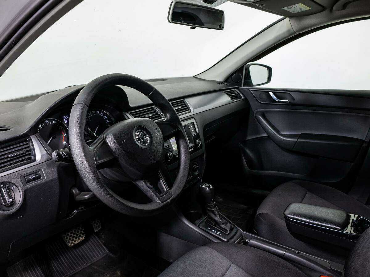 Купить Skoda Rapid, 2016, 180 721 км, фото №10