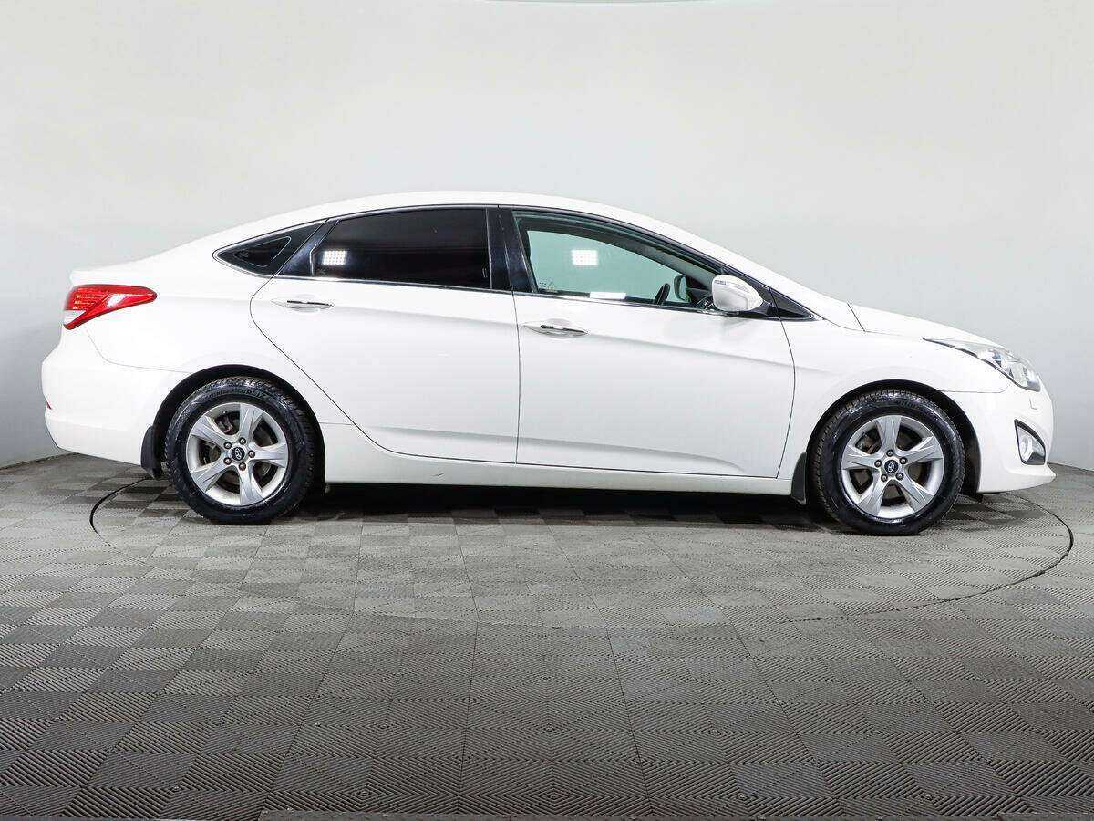 Купить Hyundai i40, 2013, 77 735 км, фото №4