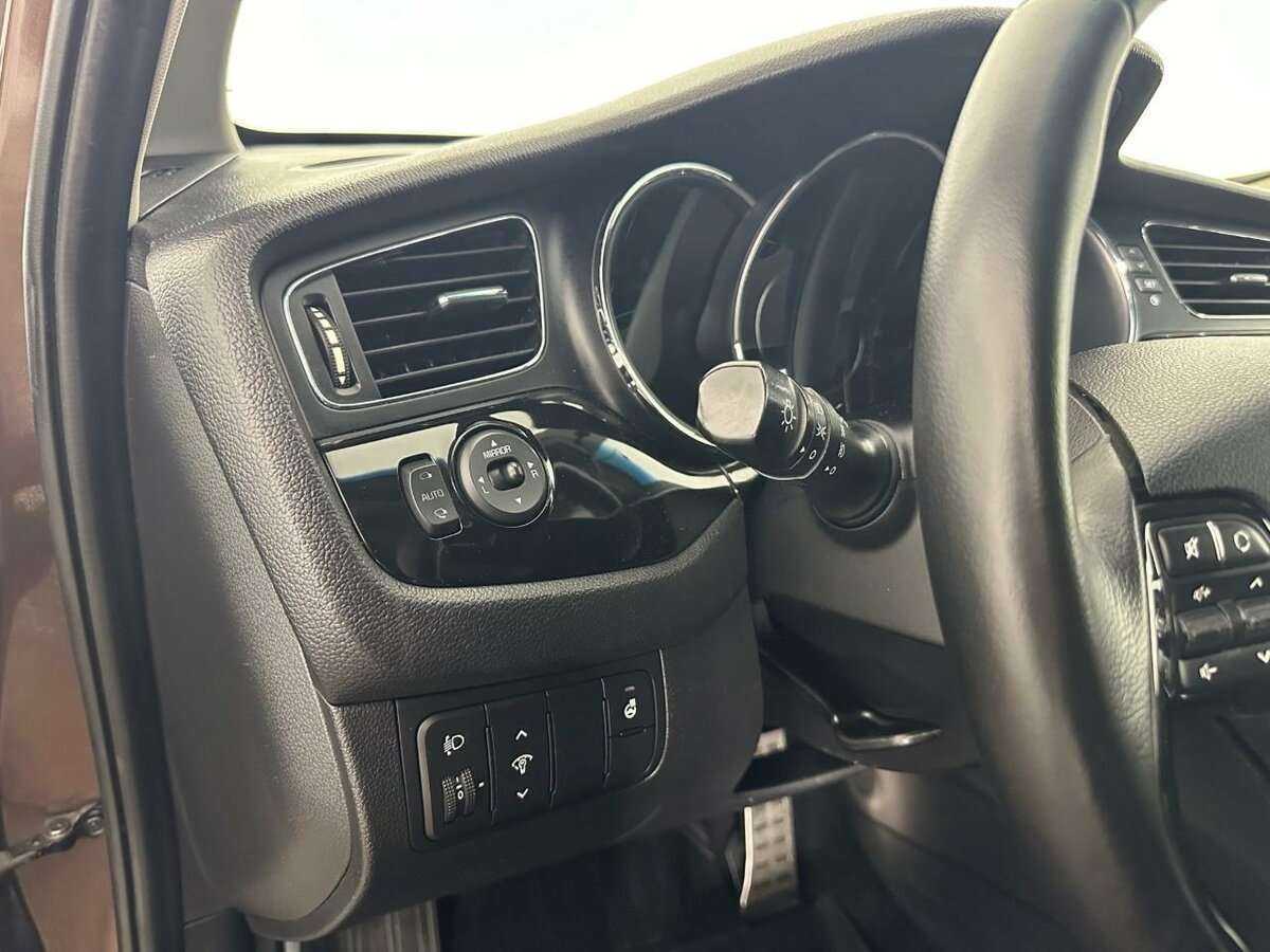 Купить Kia Ceed, 2014, 117 000 км, фото №9
