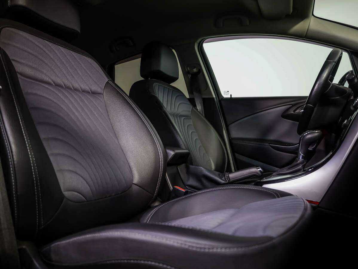 Купить Opel Astra, 2015, 157 394 км, фото №11