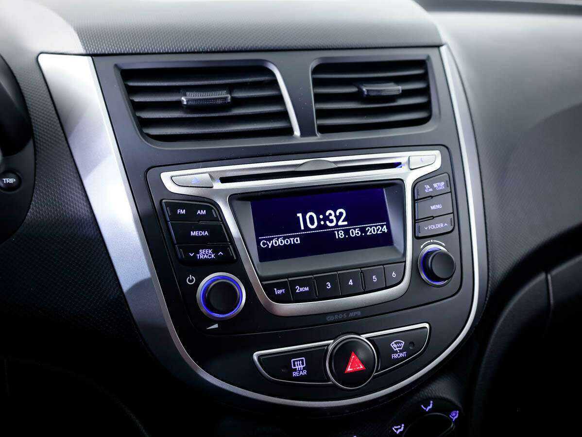 Купить Hyundai Solaris, 2015, 84 753 км, фото №15