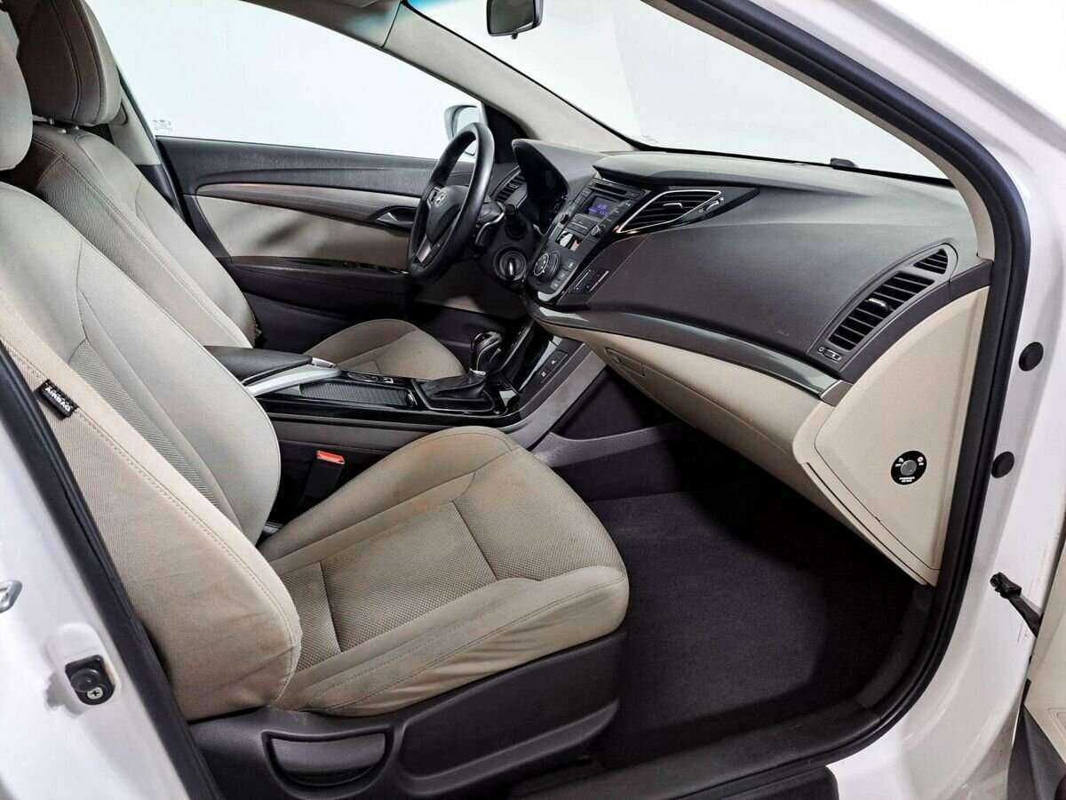 Купить Hyundai i40, 2015, 190 002 км, фото №9
