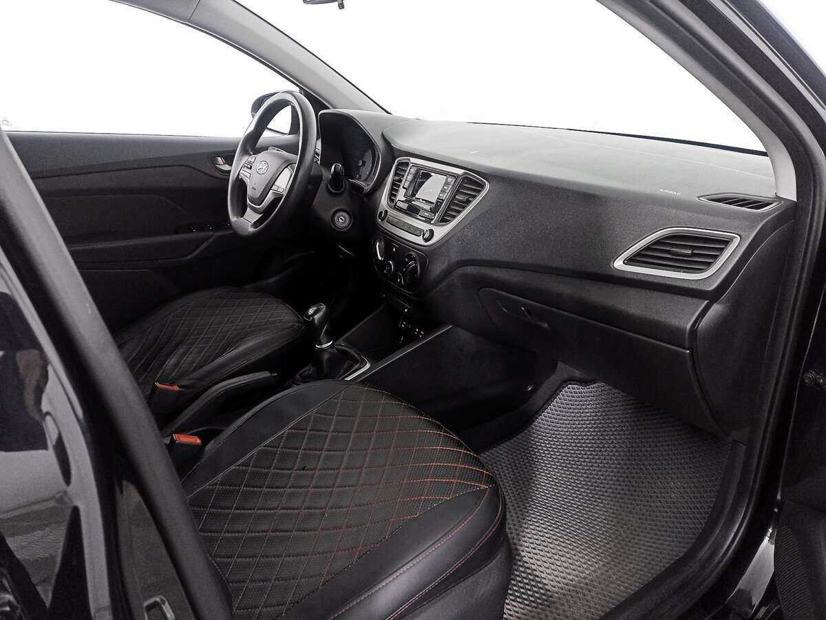 Купить Hyundai Solaris, 2018, 116 302 км, фото №9