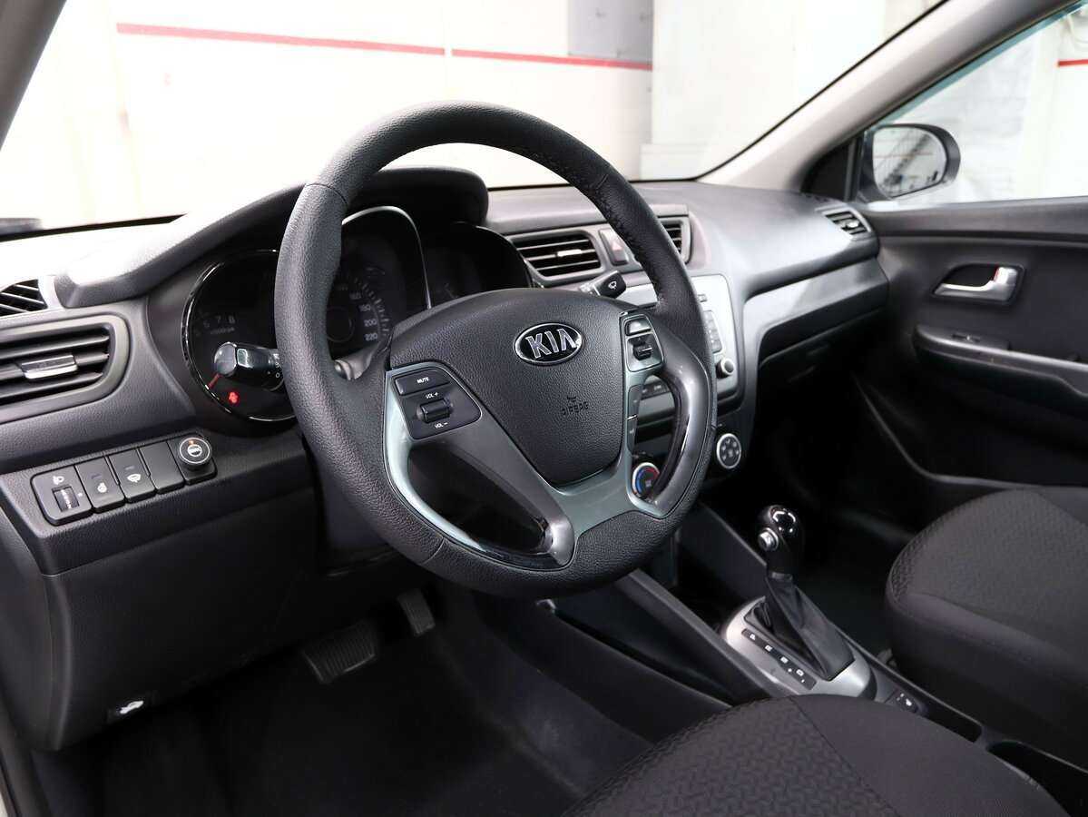 Купить Kia Rio, 2016, 220 000 км, фото №7