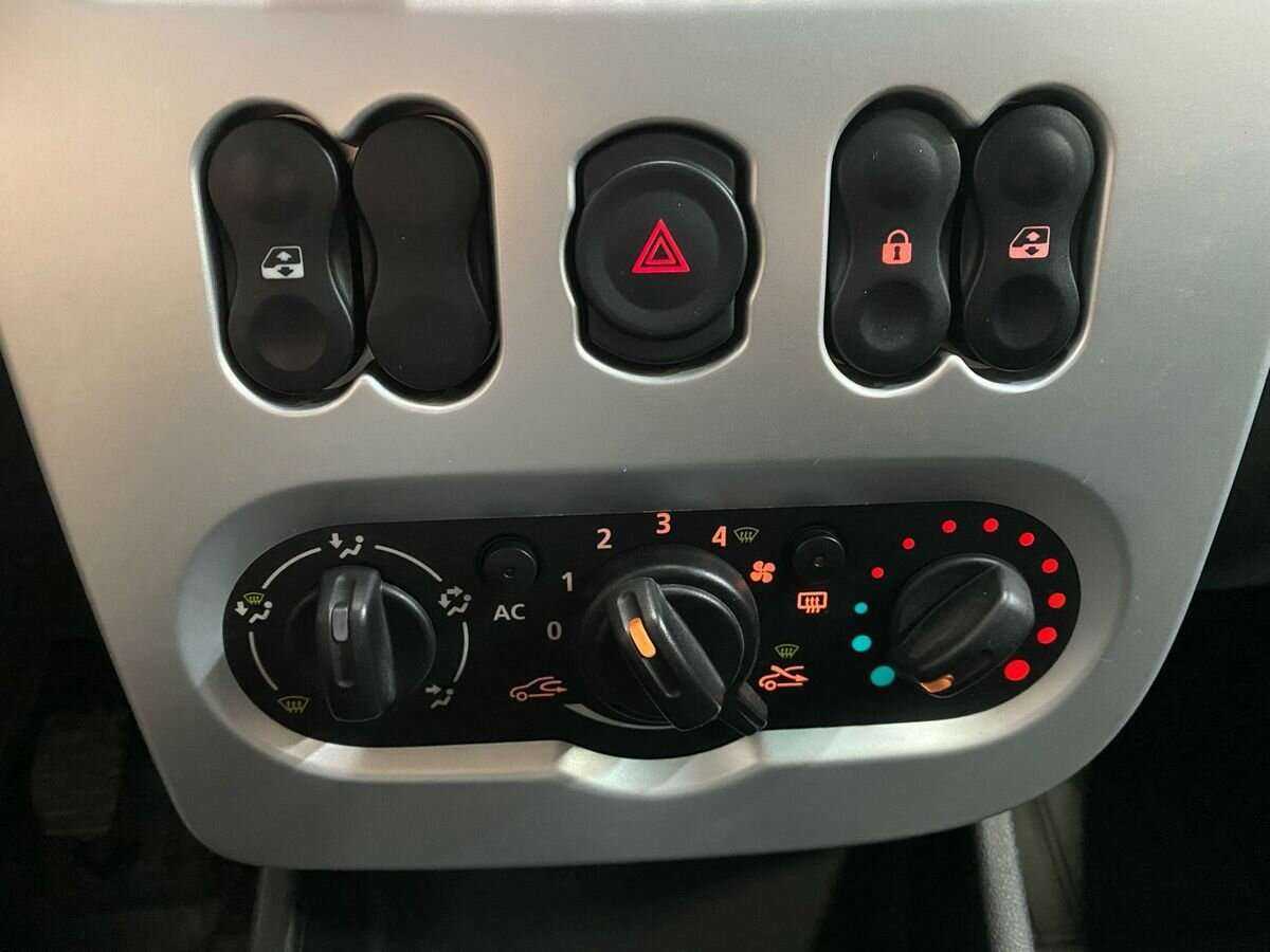 Купить Renault Sandero Stepway, 2012, 106 511 км, фото №14