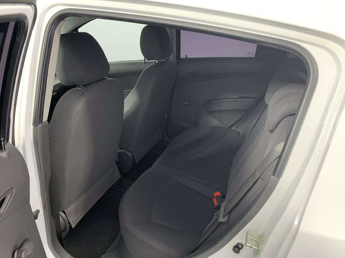 Купить Chevrolet Spark, 2013, 30 132 км, фото №10