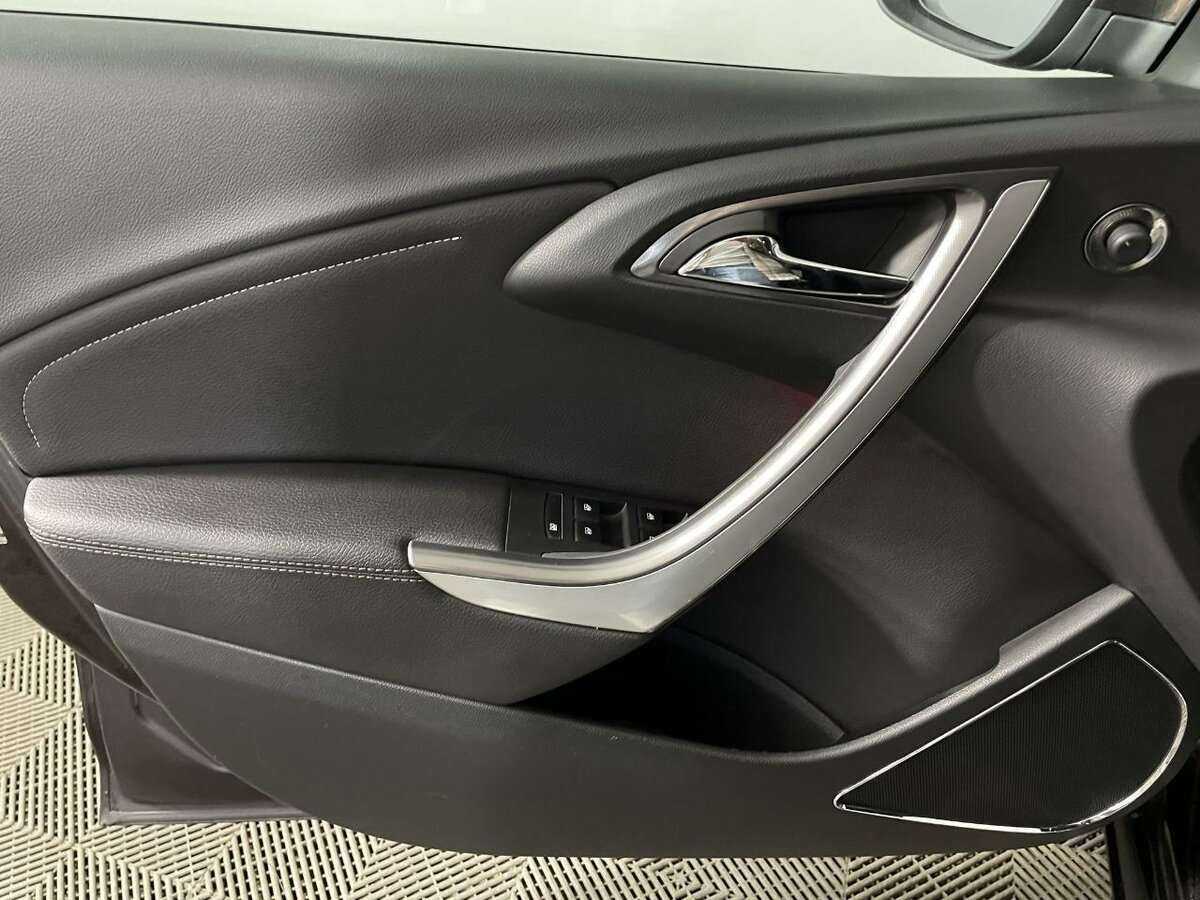 Купить Opel Astra, 2012, 203 027 км, фото №8