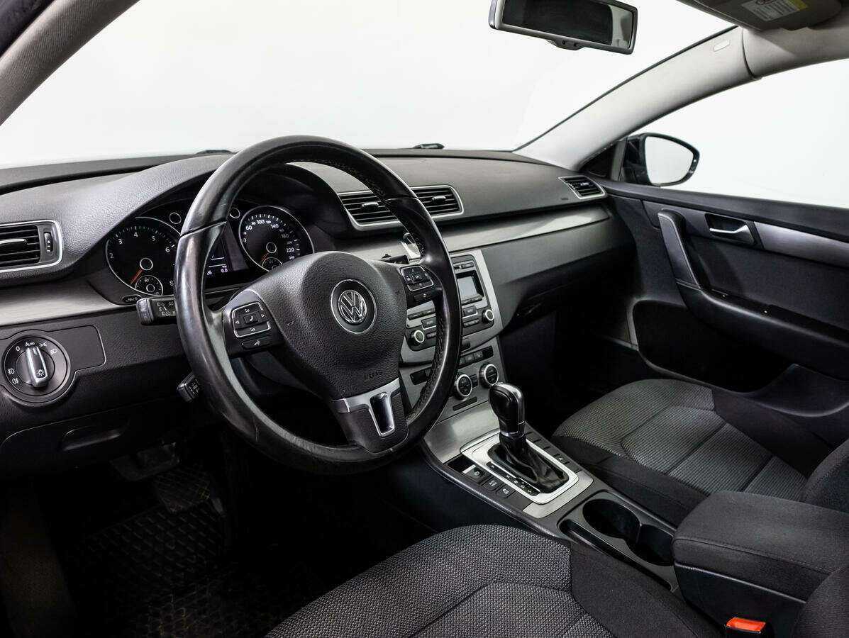 Купить Volkswagen Passat, 2012, 171 420 км, фото №11