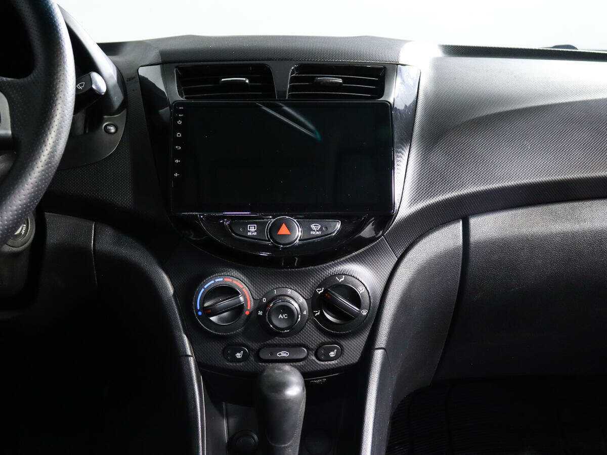 Купить Hyundai Solaris, 2012, 134 915 км, фото №13