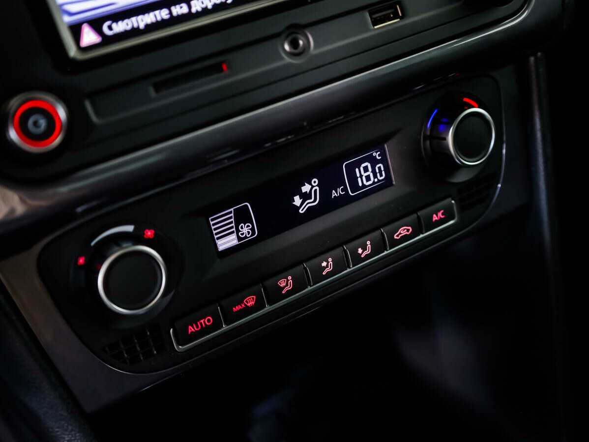 Купить Volkswagen Polo, 2019, 79 219 км, фото №14