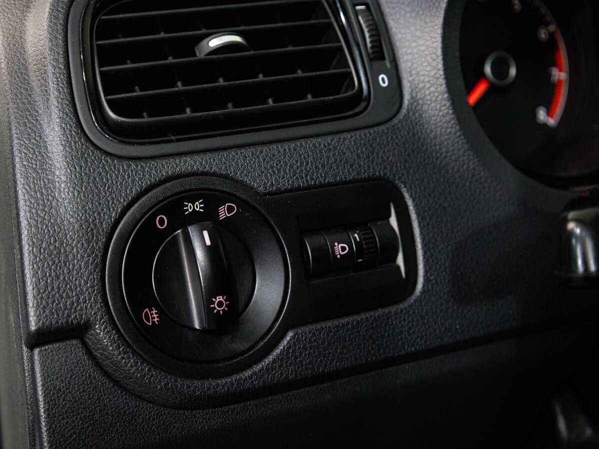 Купить Volkswagen Polo, 2015, 156 709 км, фото №14