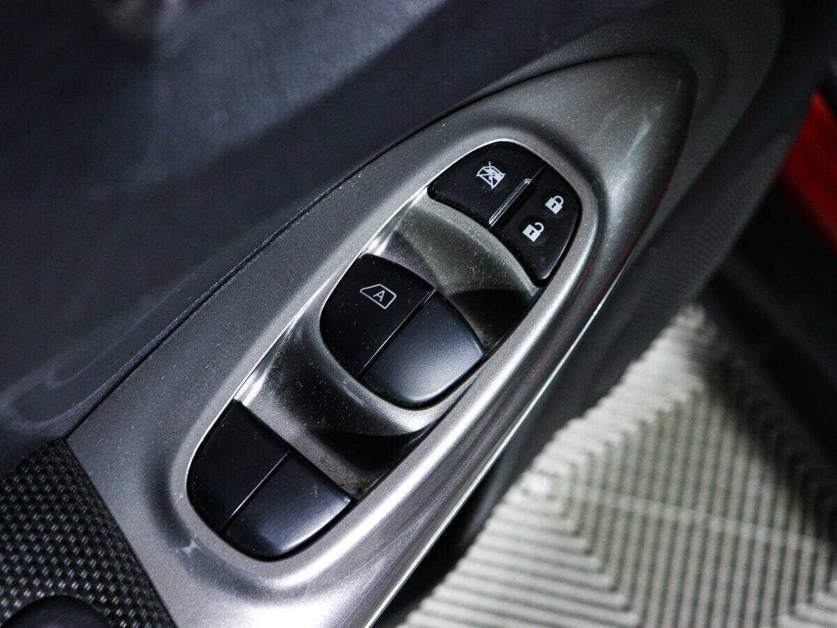 Купить Nissan Juke, 2014, 110 883 км, фото №17