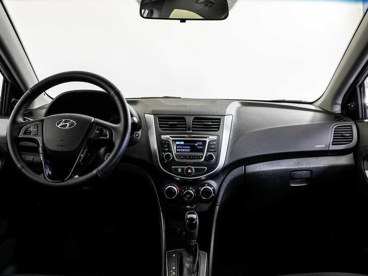 Купить Hyundai Solaris, 2016, 138 824 км, фото №10