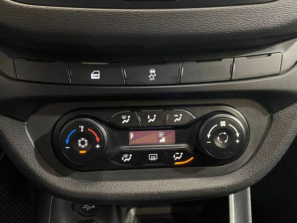 Купить Lada (ВАЗ) Vesta, 2016, 114 825 км, фото №14