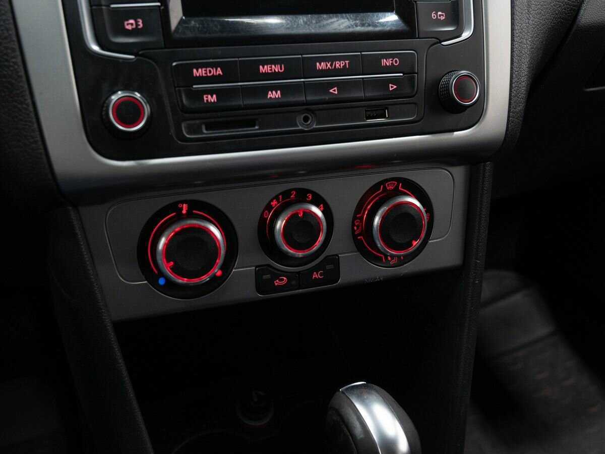 Купить Volkswagen Polo, 2013, 254 000 км, фото №16