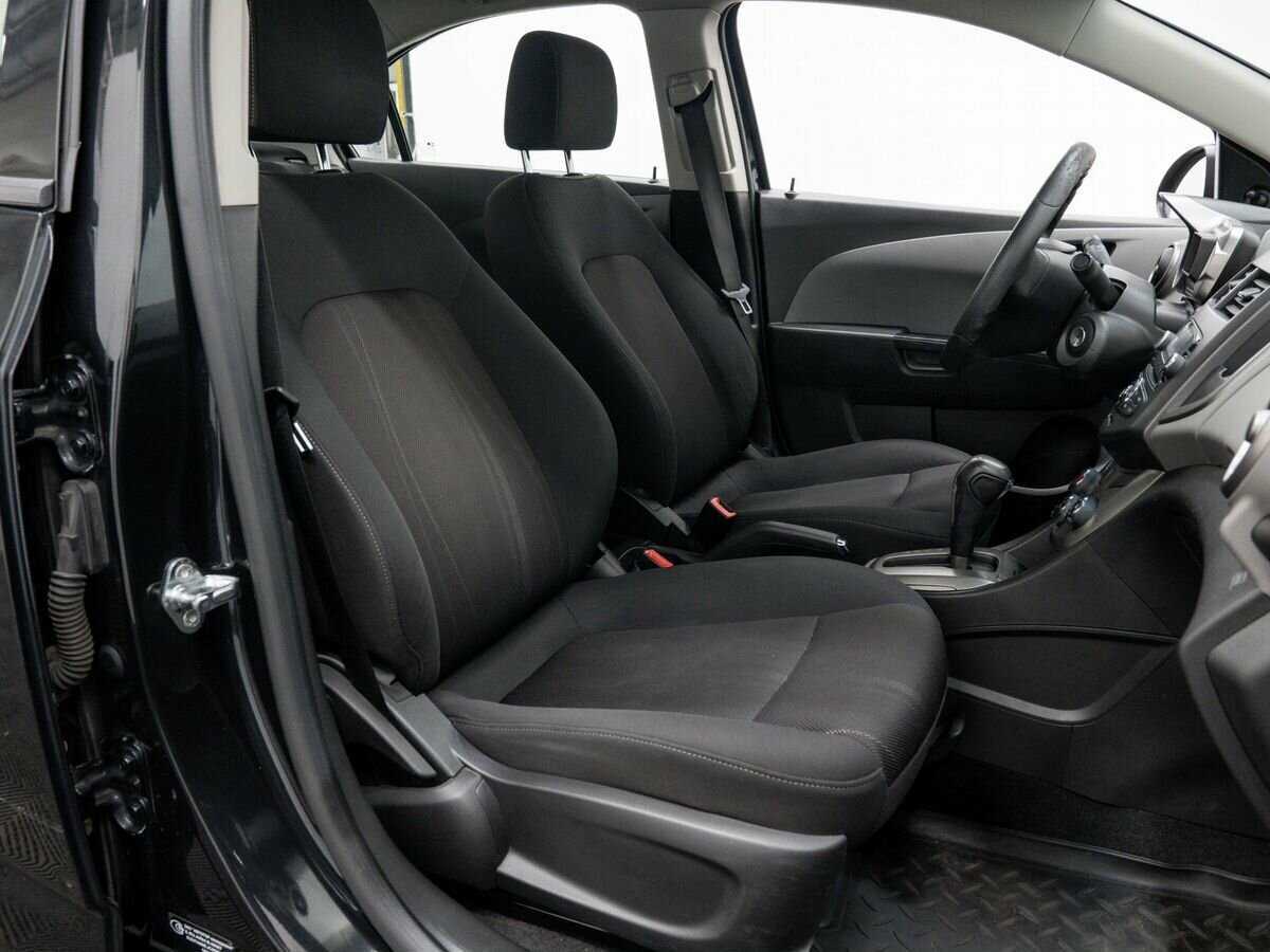 Купить Chevrolet Aveo, 2012, 156 250 км, фото №5