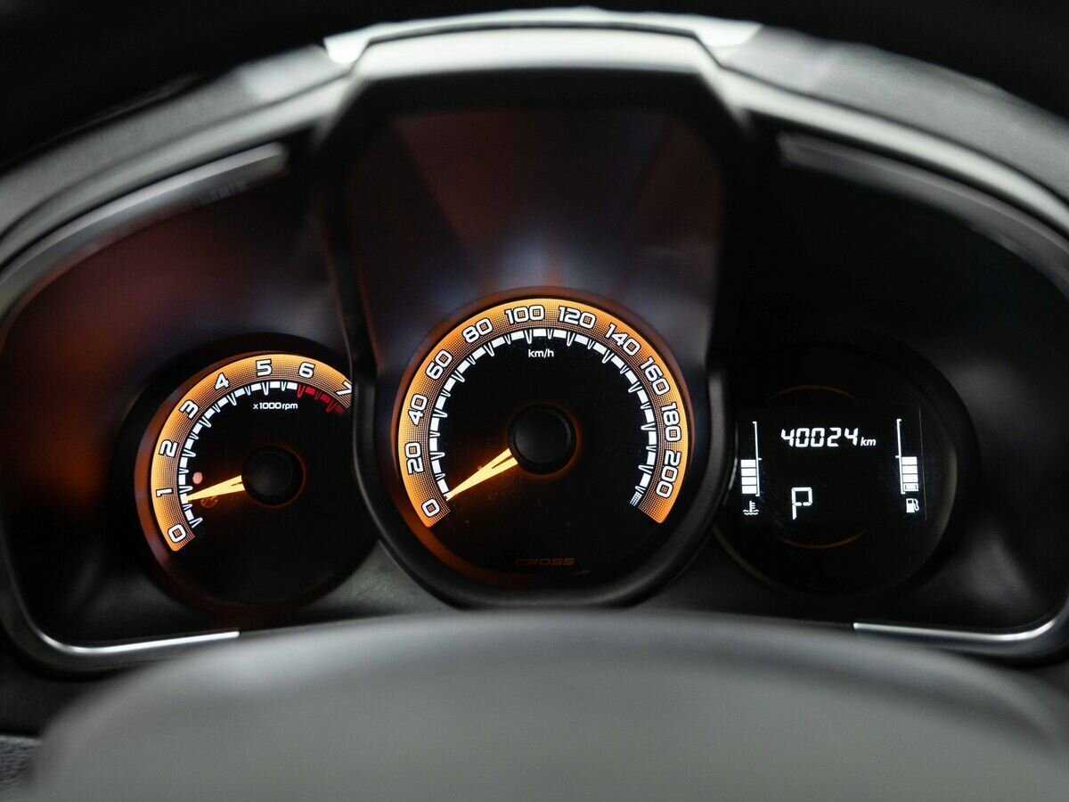 Купить Lada (ВАЗ) XRAY Cross, 2019, 40 000 км, фото №16