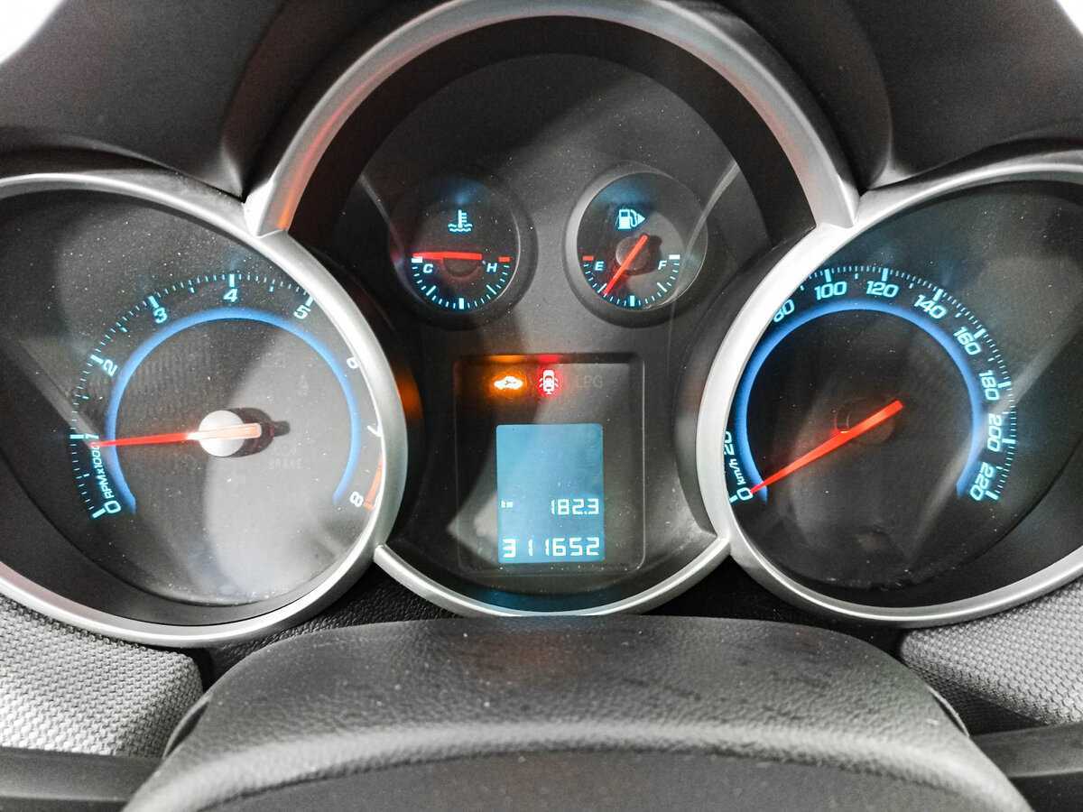 Купить Chevrolet Cruze, 2012, 311 653 км, фото №11