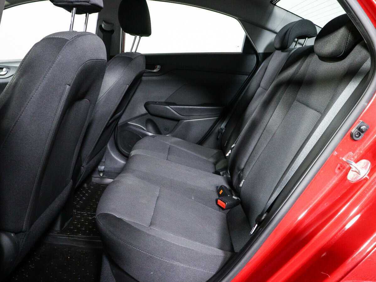 Купить Hyundai Solaris, 2017, 108 895 км, фото №8