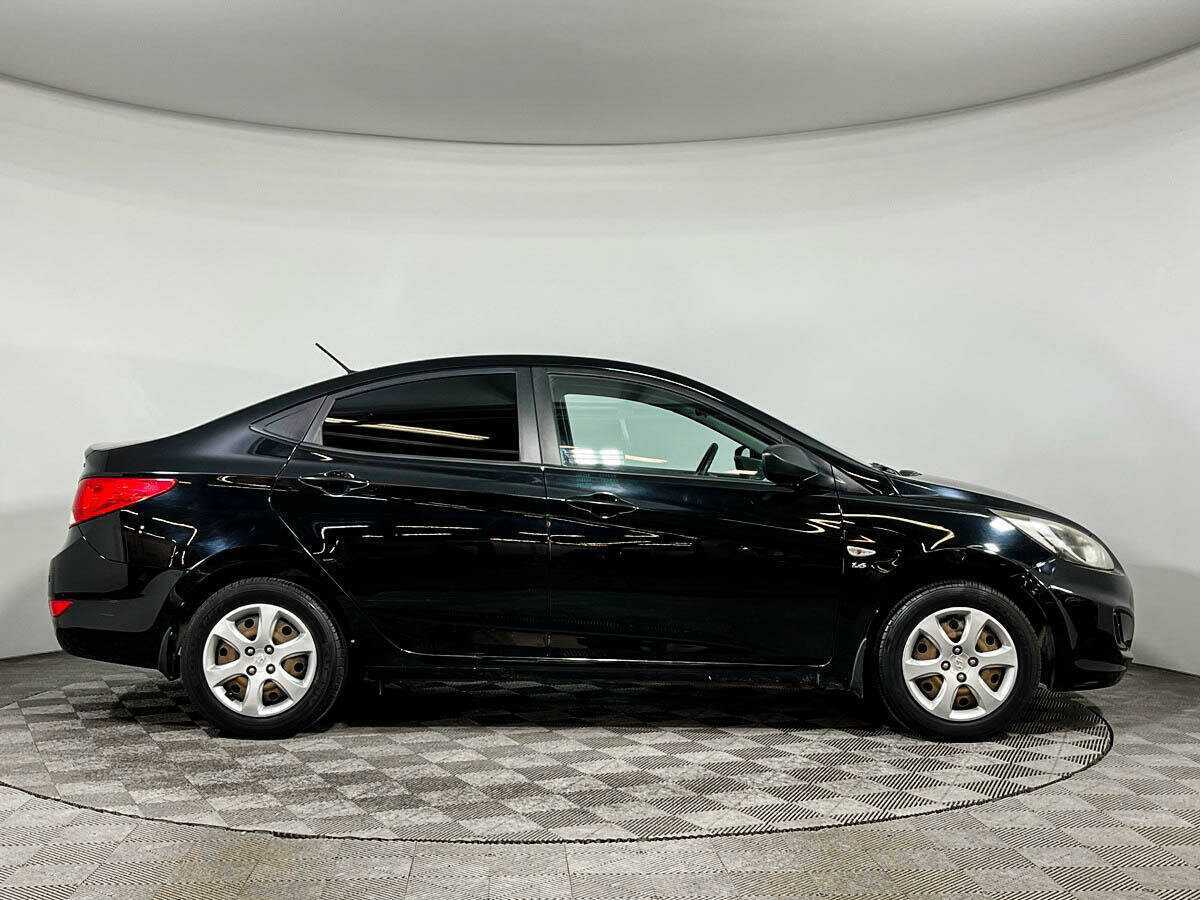 Купить Hyundai Solaris, 2012, 67 774 км, фото №4